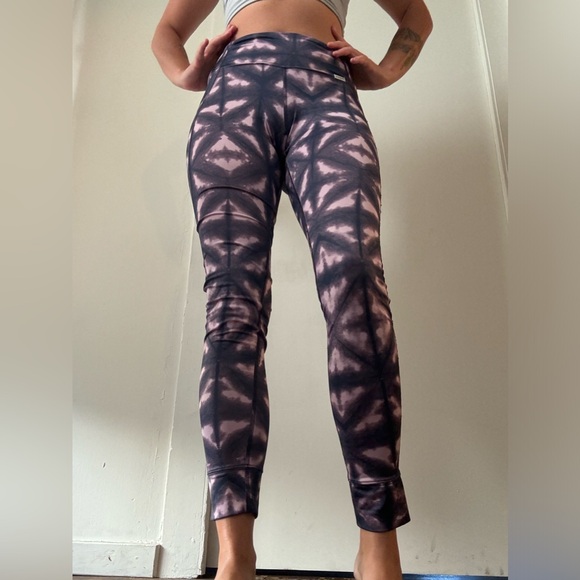 Patagonia Capilene Silk weight Tie Dye Leggings, XS - Picture 6 of 7